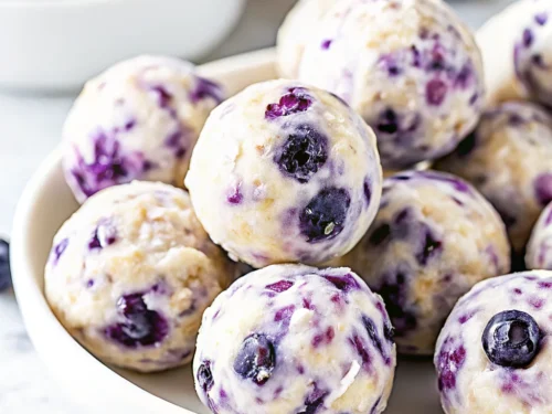 Delicious Blueberry Cheesecake Protein Bites Recipe with low carb ingredients