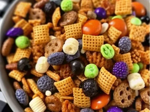 Sweet & Salty Halloween Snack Mix