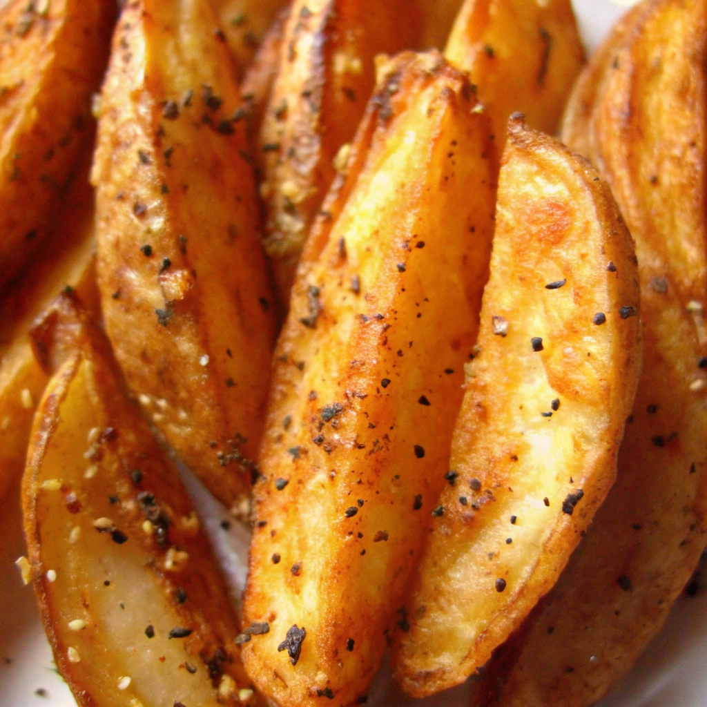 Crispy Garlicky Baked Fries