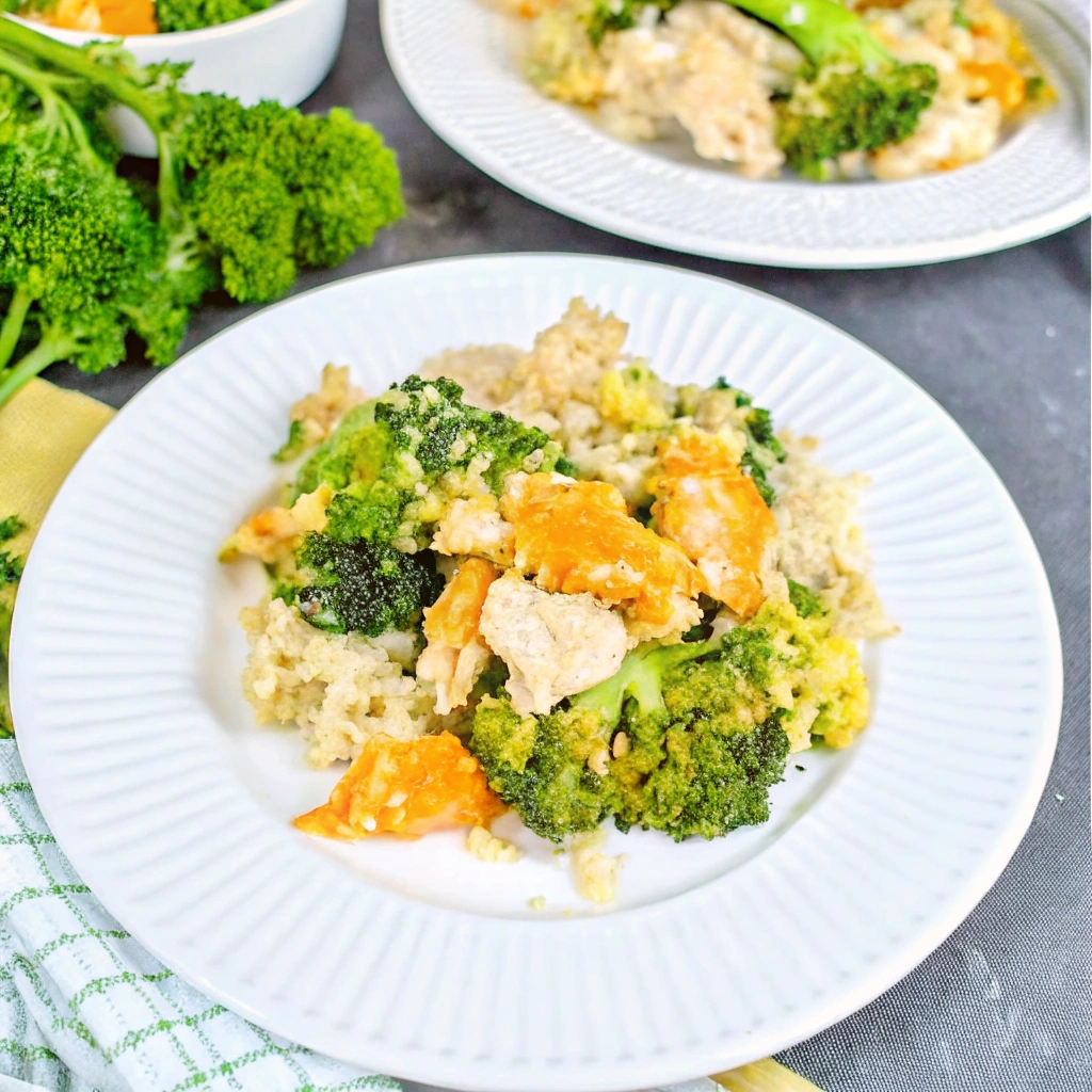 Keto Cheesy Crockpot Chicken and Broccoli Casserole