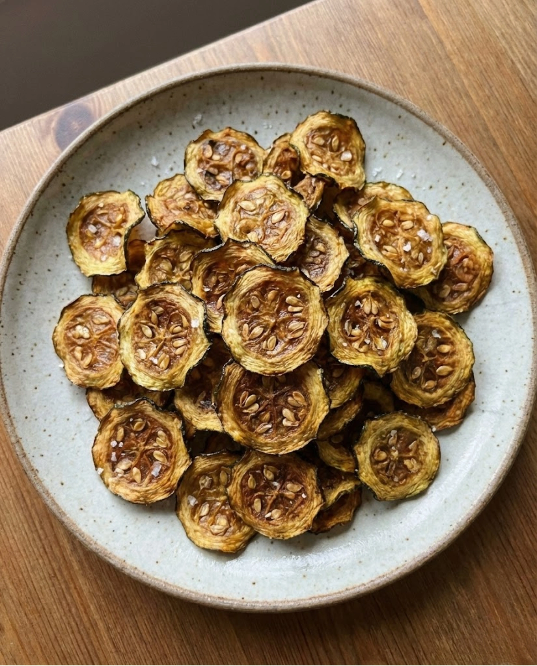 Low-Carb Crispy Zucchini Chips