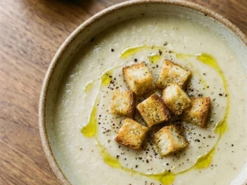 Creamy Roasted Garlic Soup
