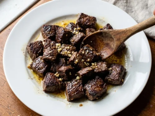Crockpot Garlic Butter Steak Bites