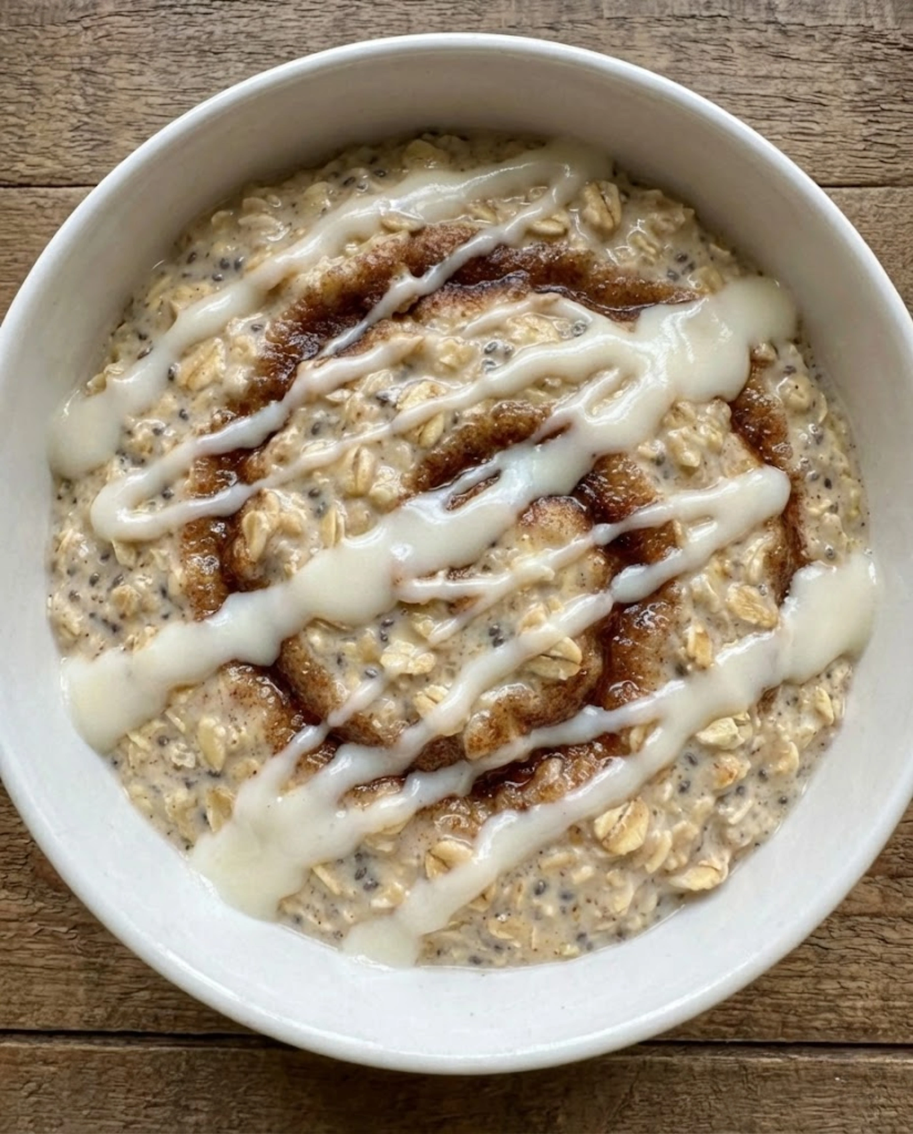 Cinnamon Roll Overnight Oats