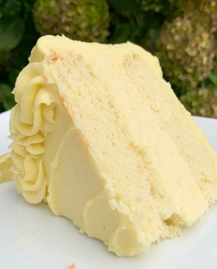 Lemon Cheesecake Cake